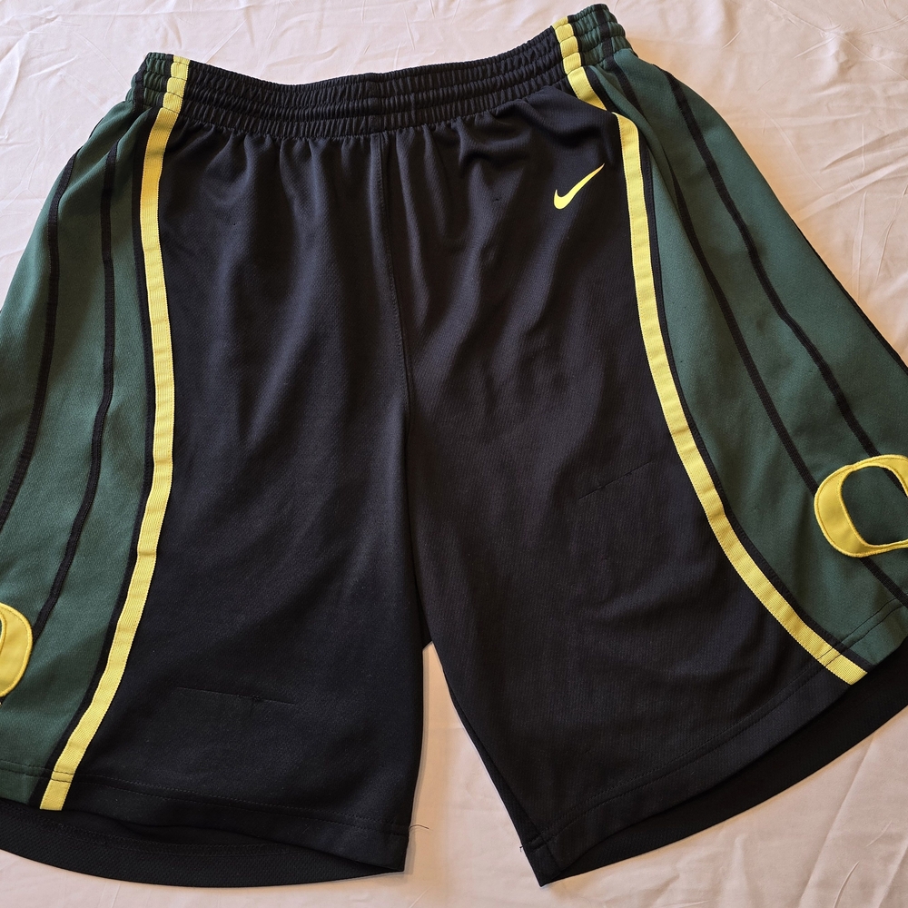 Oregon Ducks Nike Men's Black and Green Athletic Shorts